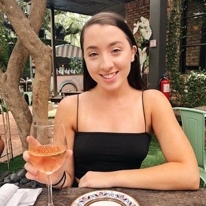 Meet your Posher, Nikki